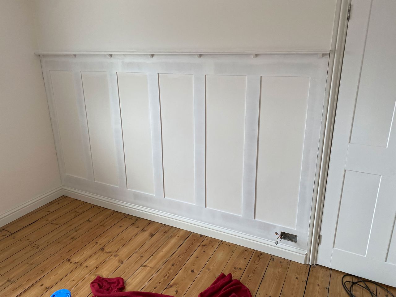 primed wall panelling