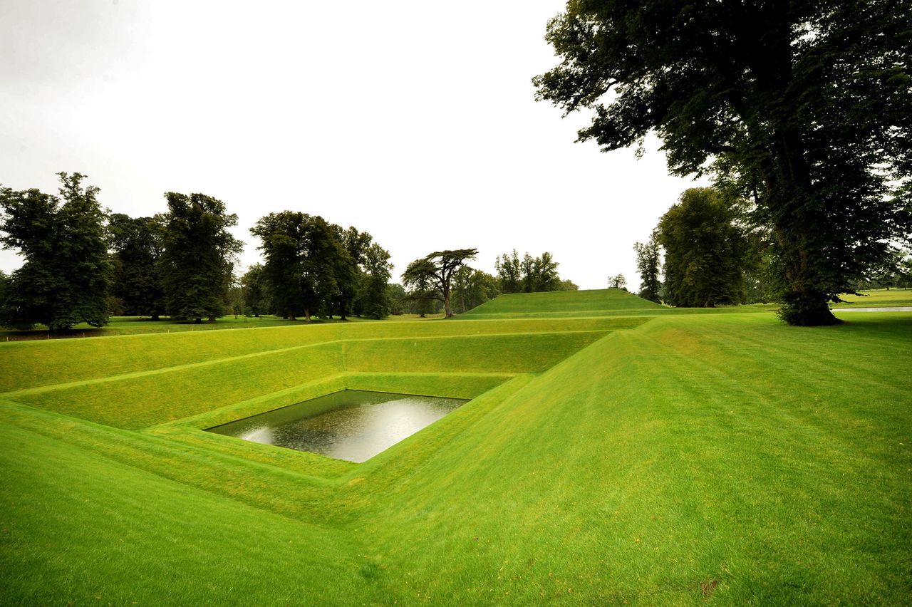 Clean, simple lines lead the eye down Kim Wilkie’s inverted pyramid, Orpheus, at Boughton in Northamptonshire.