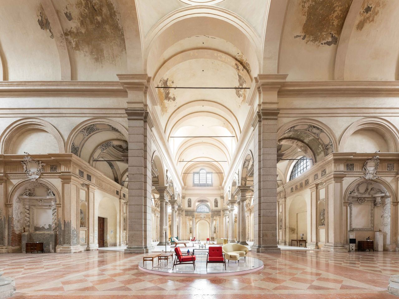 Volumnia Gallery, Piacenza, is set inside a renaissance church