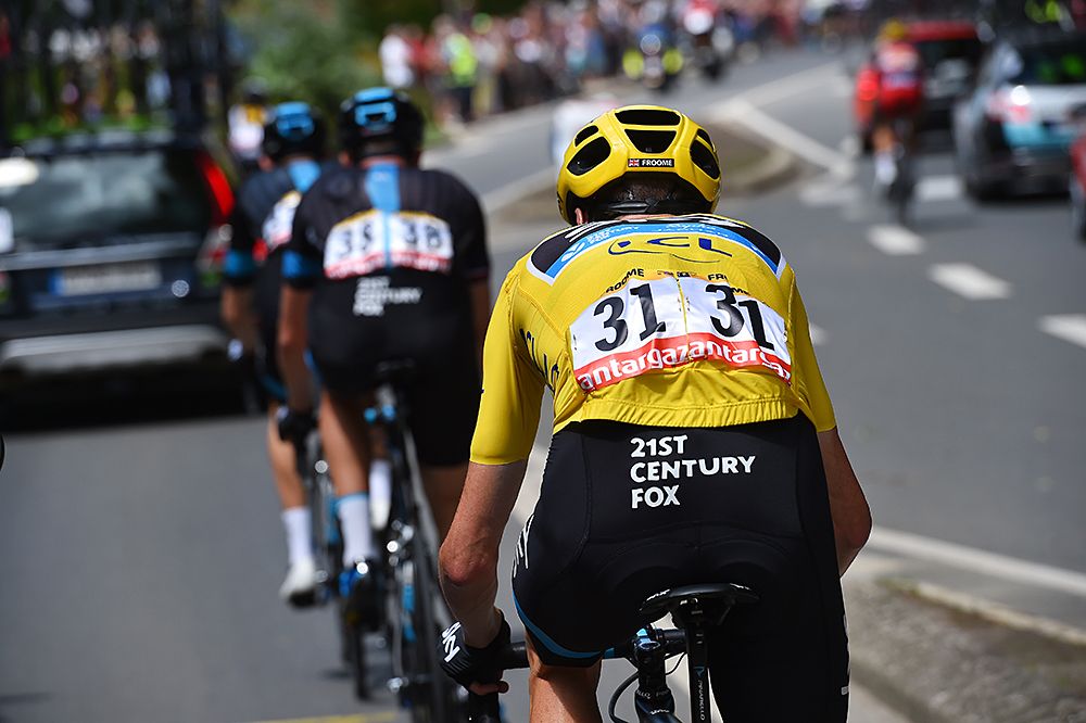 Chris Froome (Team Sky) paced back up to the field after a mechanical problem