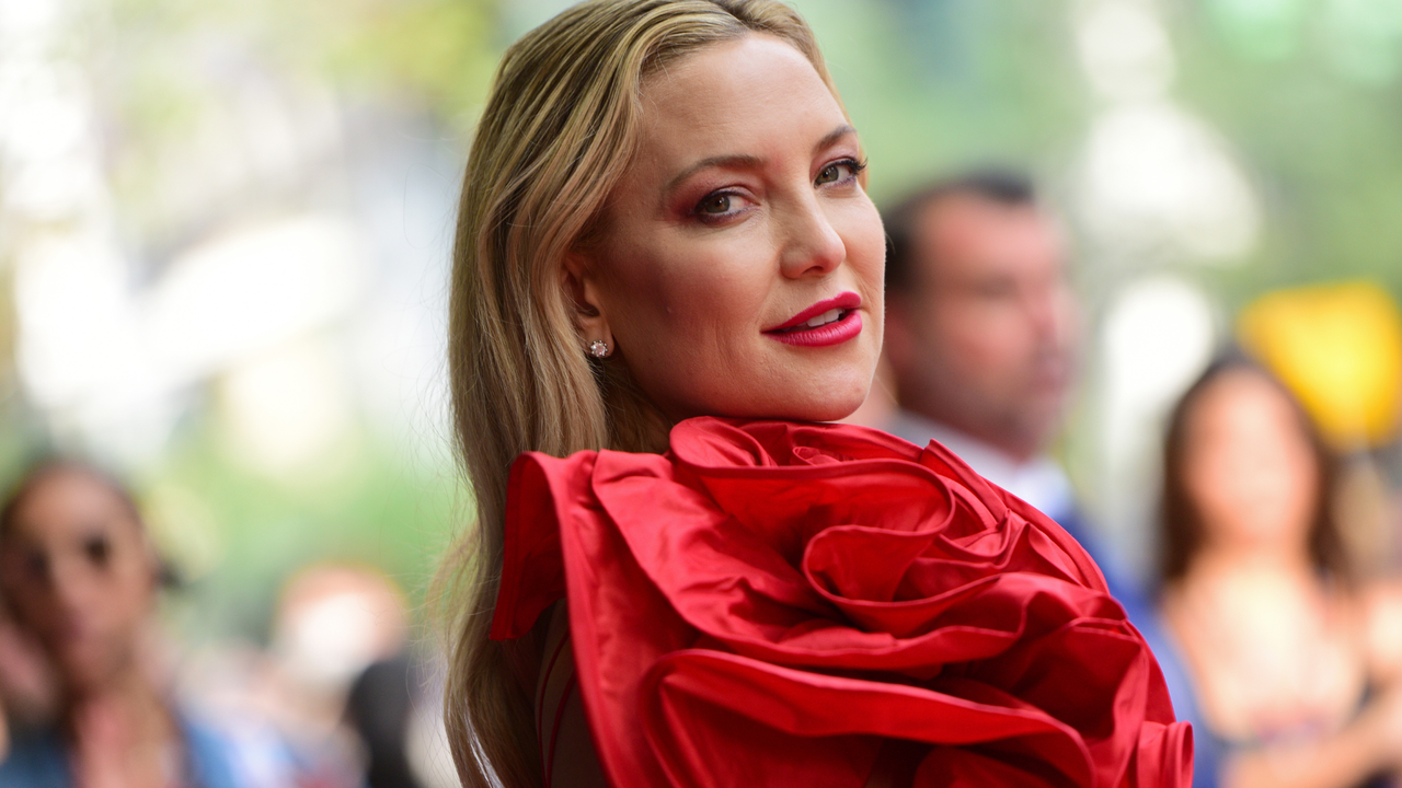 Kate Hudson attends Netflix &quot;Glass Onion&quot; world premiere at the Toronto International Film Festival at Princess of Wales Theatre on September 10, 2022 in Toronto, Ontario.