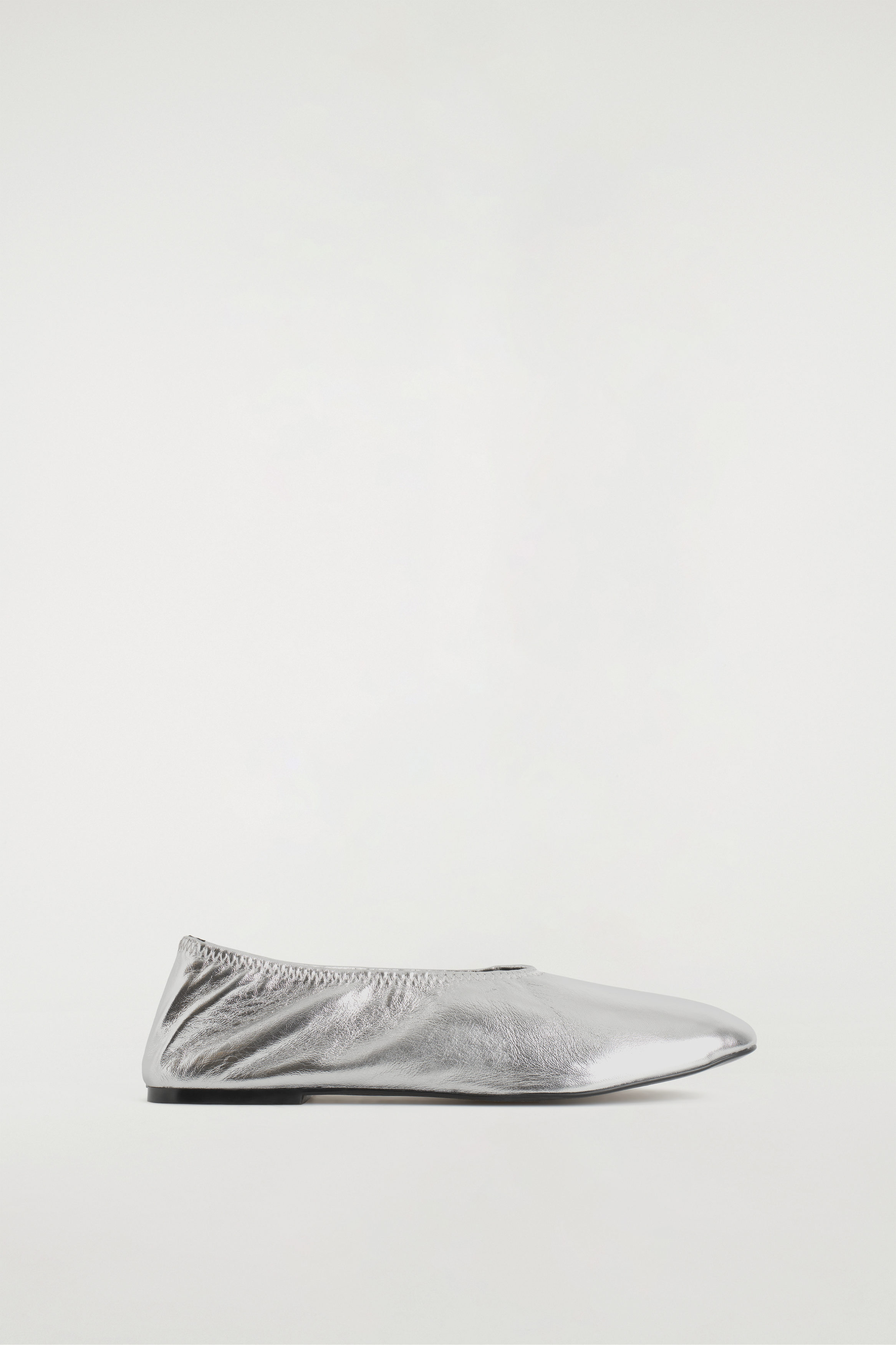 Minimal Leather Ballet Flats