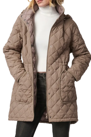 Bernardo Diamond Quilted Hooded Puffer Coat (Was $200) 