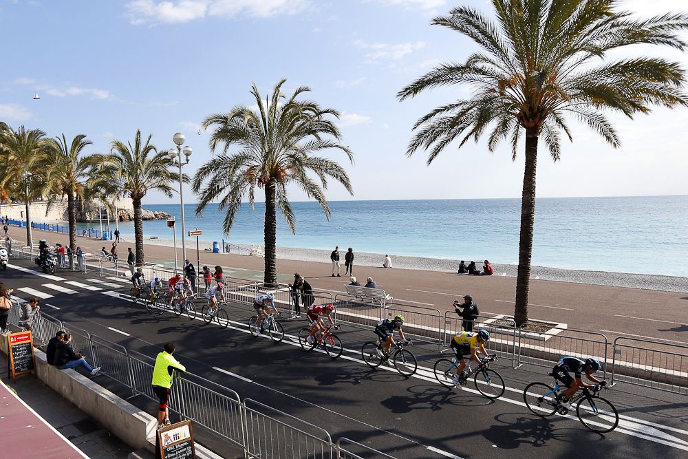 Geraint Thomas rides on the 'Promenade des Anglais' during the finish of the seventh stage