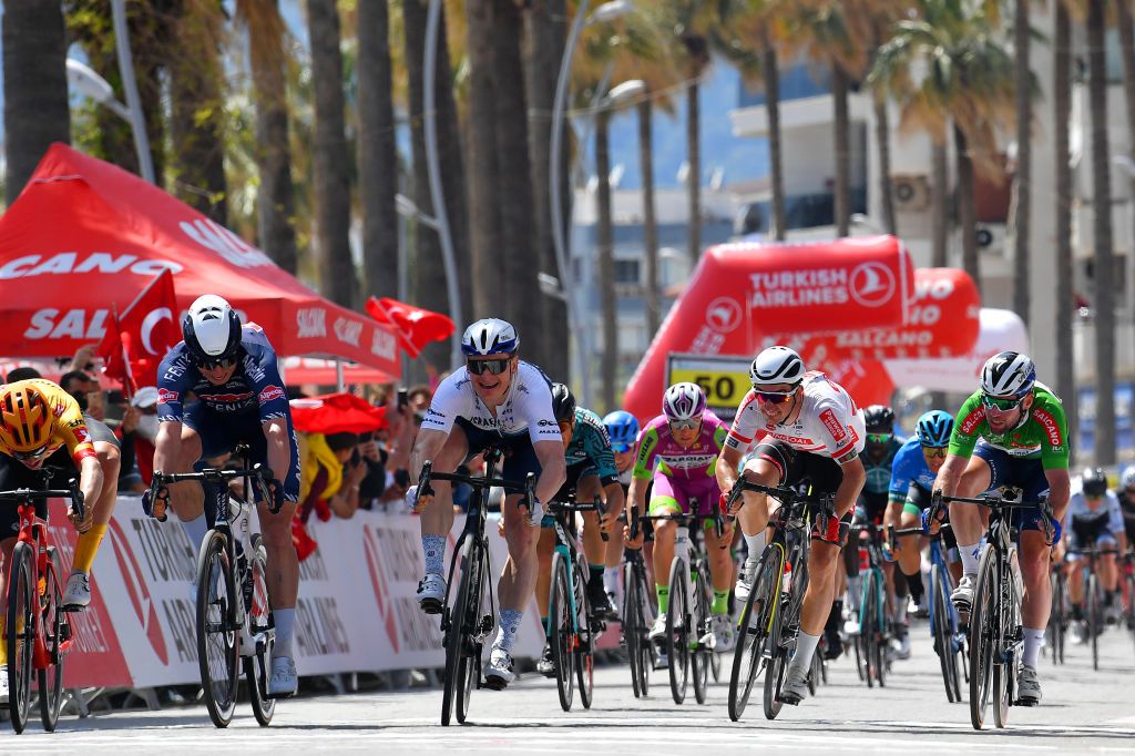 Jasper Philipsen (Alpecin-Fenix) wins stage 6 of the Tour of Turkey