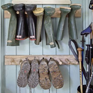 boot room storage for shoes