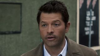 Castiel talking to cop on Supernatural