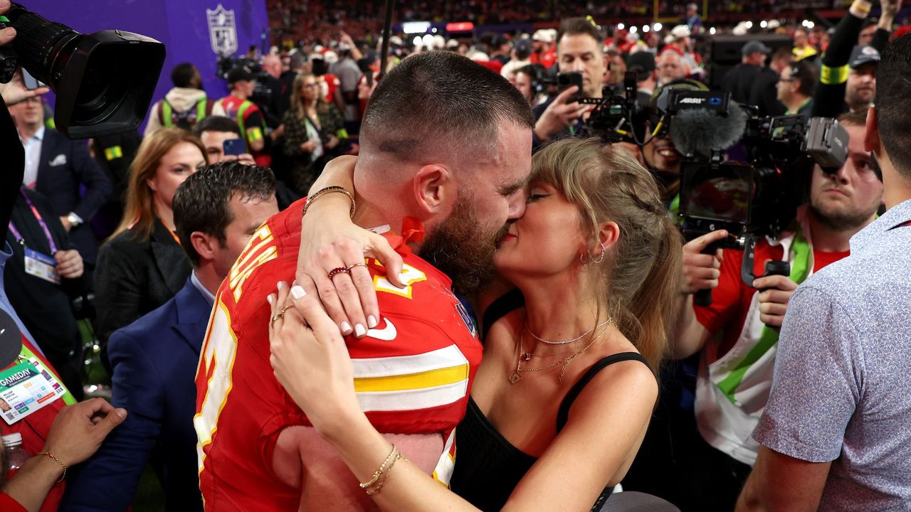 Taylor Swift and Travis Kelce kiss after Kansas City Chiefs&#039; victory at the 2024 Super Bowl