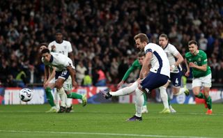 LONDON, ENGLAND - NOVEMBER 17: Harry Kane of England scores his team's first goal from a penalty kick during the UEFA Nations League 2024/25 League B Group B2 match between England and Republic of Ireland at Wembley Stadium on November 17, 2024 in London, England. (Photo by Alex Pantling/Getty Images)