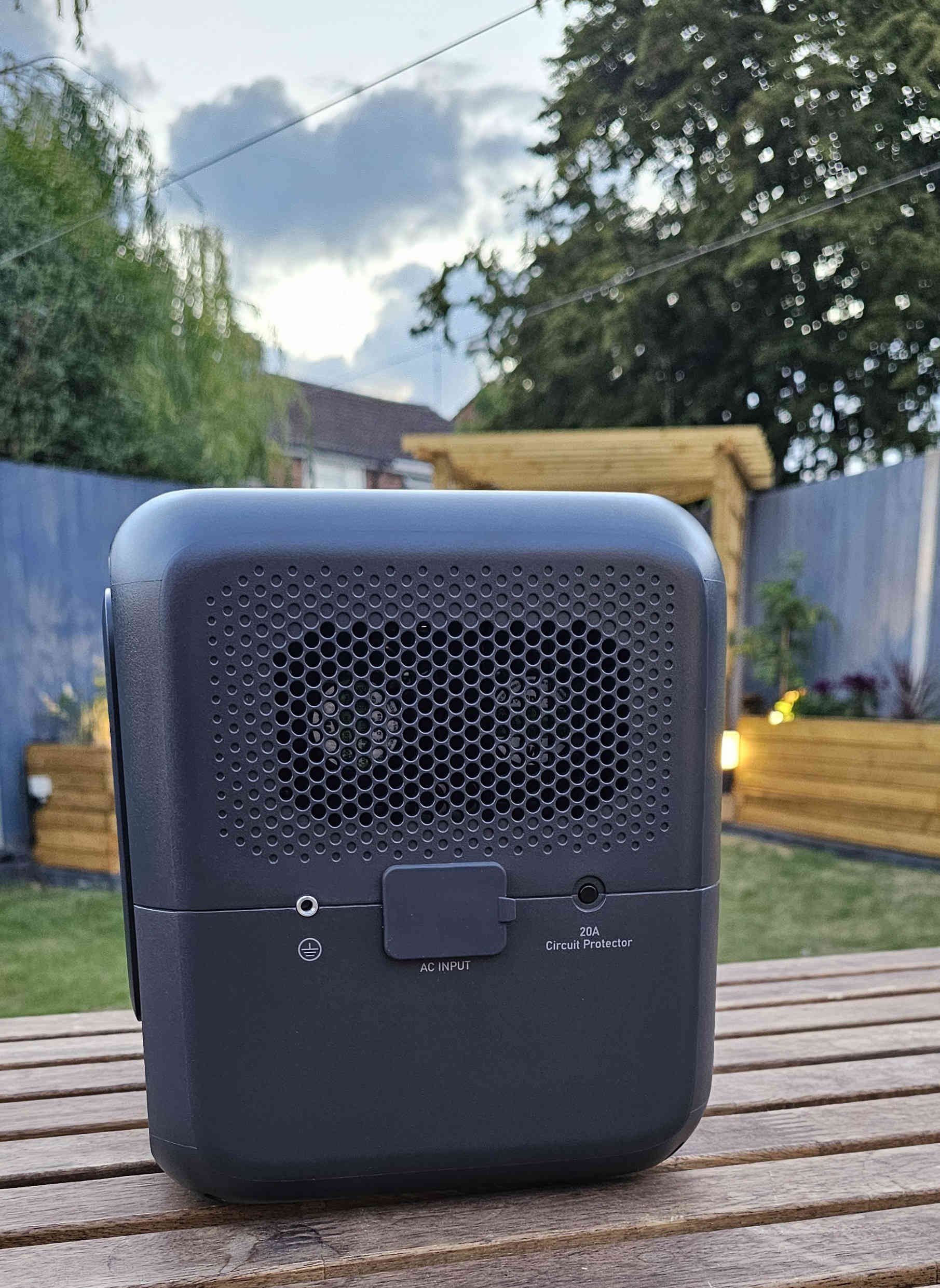 Bluetti Elite 100 V2 during our review