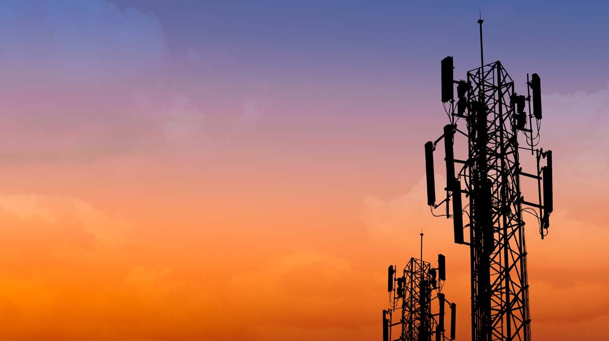 How do cell towers work? Top Ten Reviews