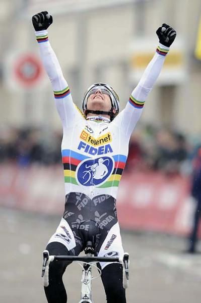 World Champion Zdenek Stybar rejoices after besting Niels Albert to claim the last Superprestige race and the series title.