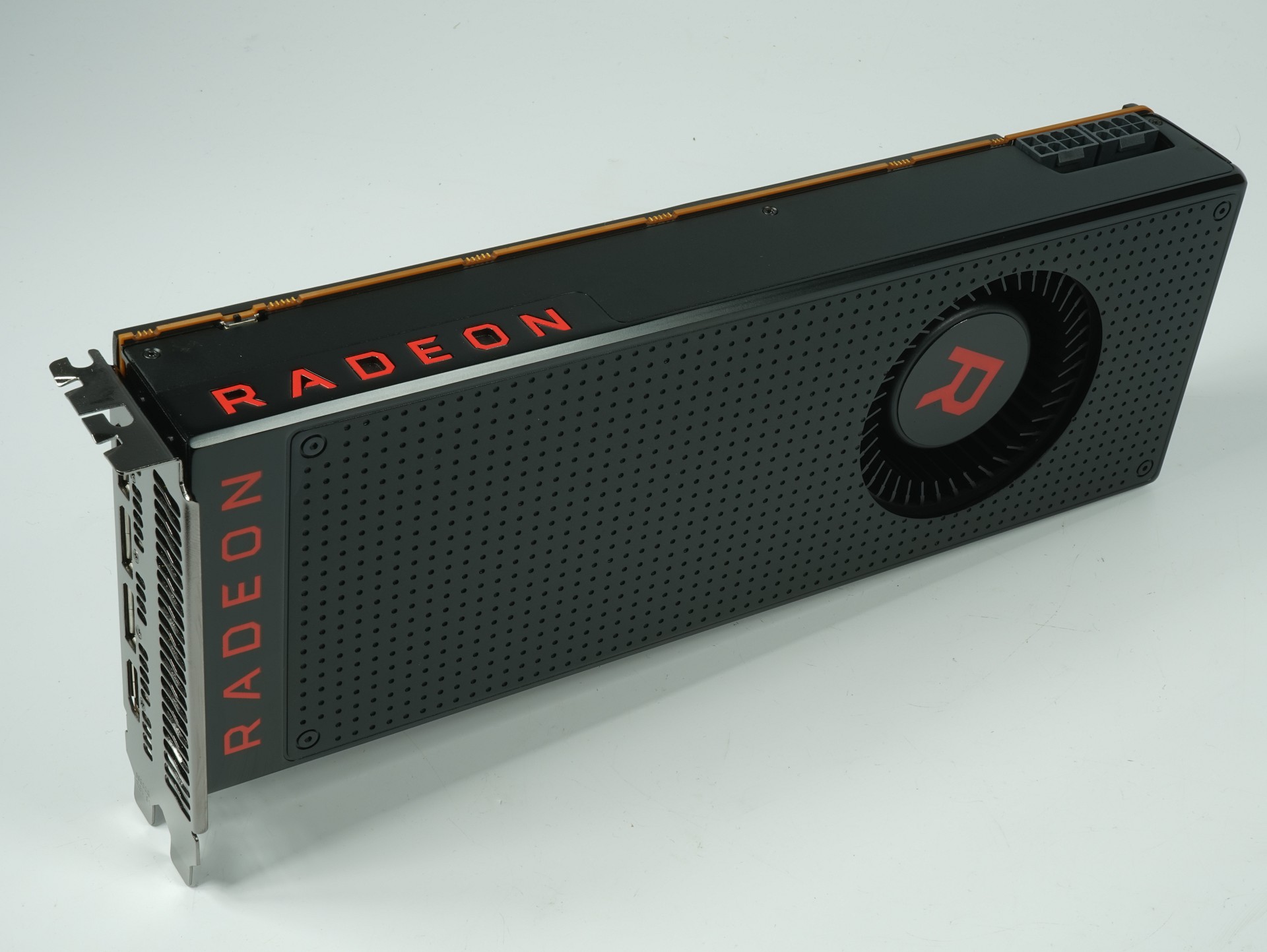 AMD Radeon RX Vega 64 Unboxing | Tom's Hardware