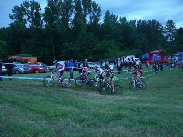 The Offenburg eliminator featured six men per heat.