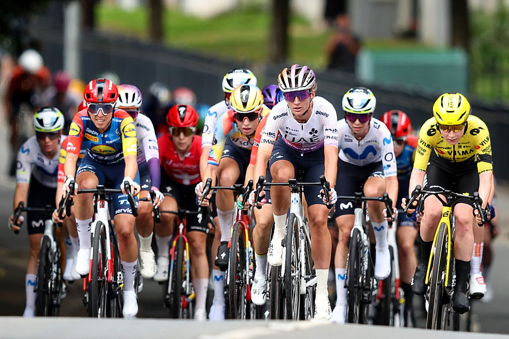 The peloton competing during stage 2 of the 2026 Tour of Britain Women 2026 (Photo by Matt McNulty/Getty Images)