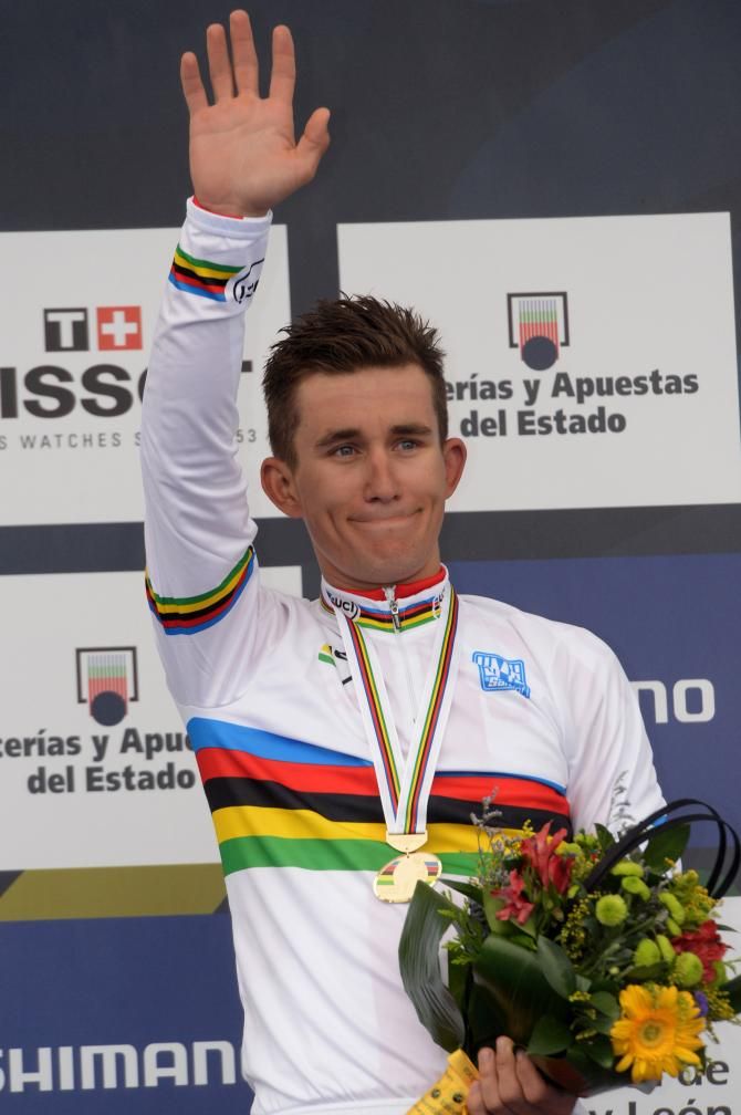 Michal Kwiatkowski (Poland) waves to the crowd