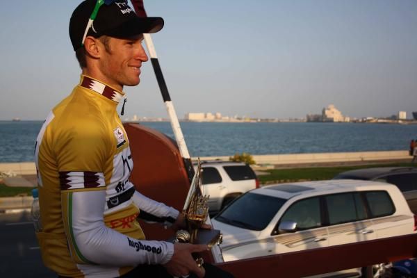 Mark Renshaw (HTC-Highroad) with the winner's trophy.