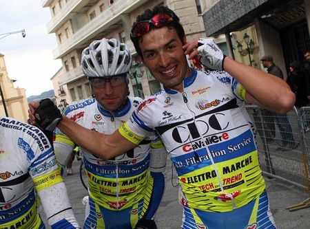 Stage winner Giuseppe Muraglia (CDC Cavaliere), right, spreads the good news.