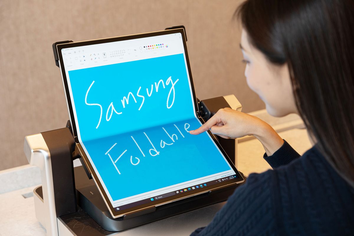 Samsung showcases foldable and rollable OLED displays