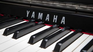 Yamaha CLP-885 review