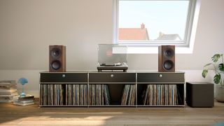 KEF Q Concerto Meta speaker with vinyl set up