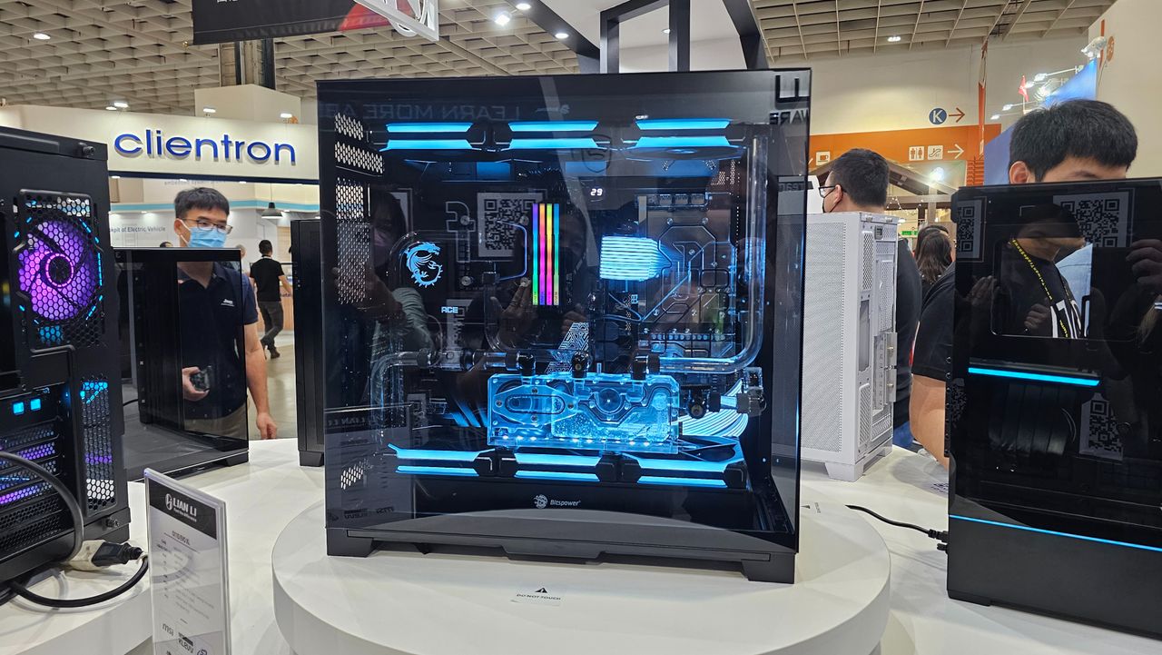 O11D EVO XL