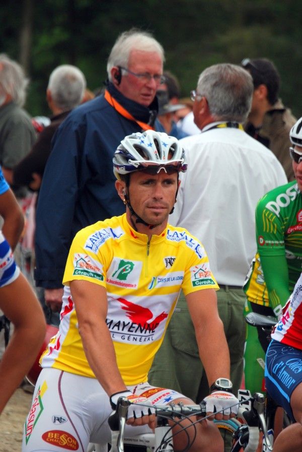 Jimmy Casper (Besson Chaussures) started Boucles de la Mayenne day three as overall leader.