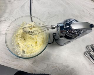 Image of Dualit hand mixer during whipped cream test