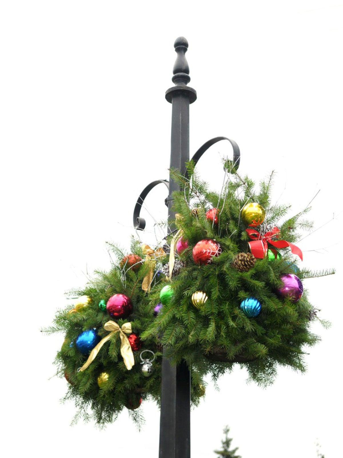 How To Turn Hanging Baskets Into Christmas Decorations!
