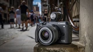 Canon EOS M6 Mark II being used for street photography