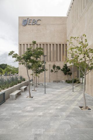 exterior detail at IUA EBC Mérida