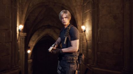 Resident Evil 4 Remake screenshot of Leon holding a pistol