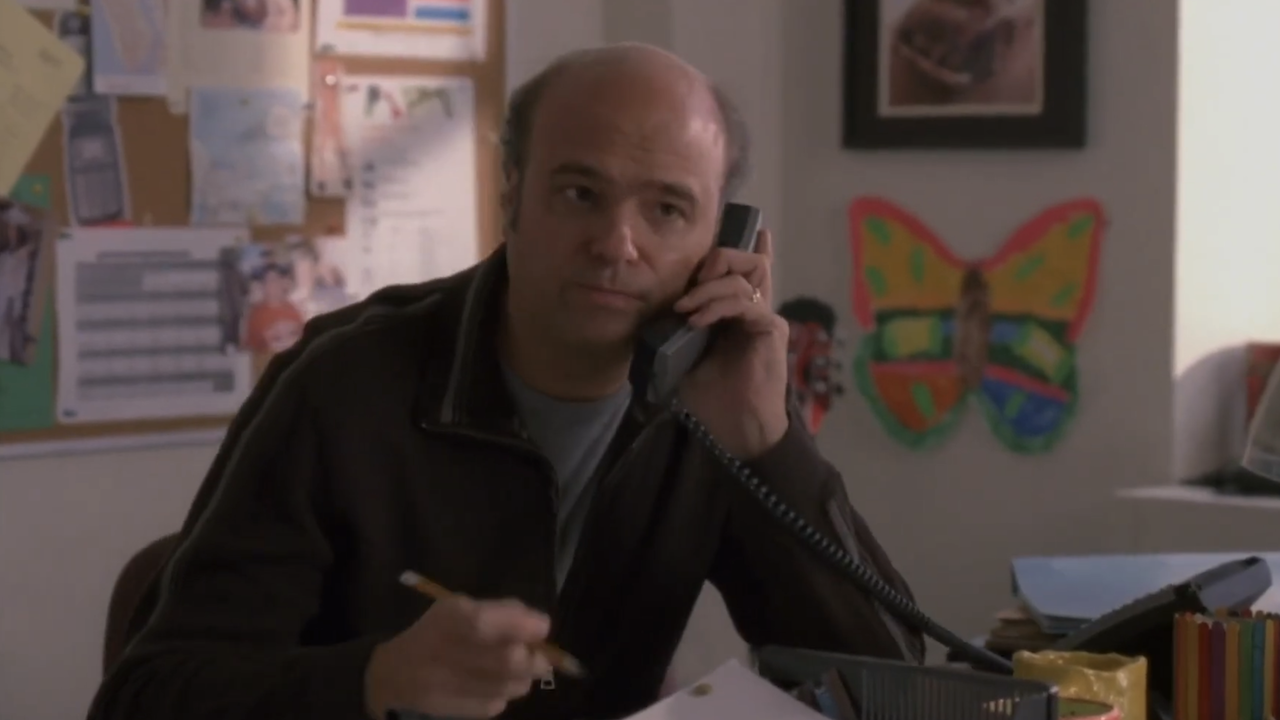 Pete getting prank called by the writers in NBC's 30 Rock