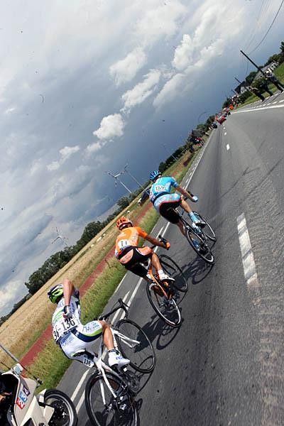 The break heading towards the bad weather in the distance.