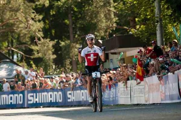 Nino Schurter (Switzerland) celebrates winning the world championship title in Saalfelden, Austria
