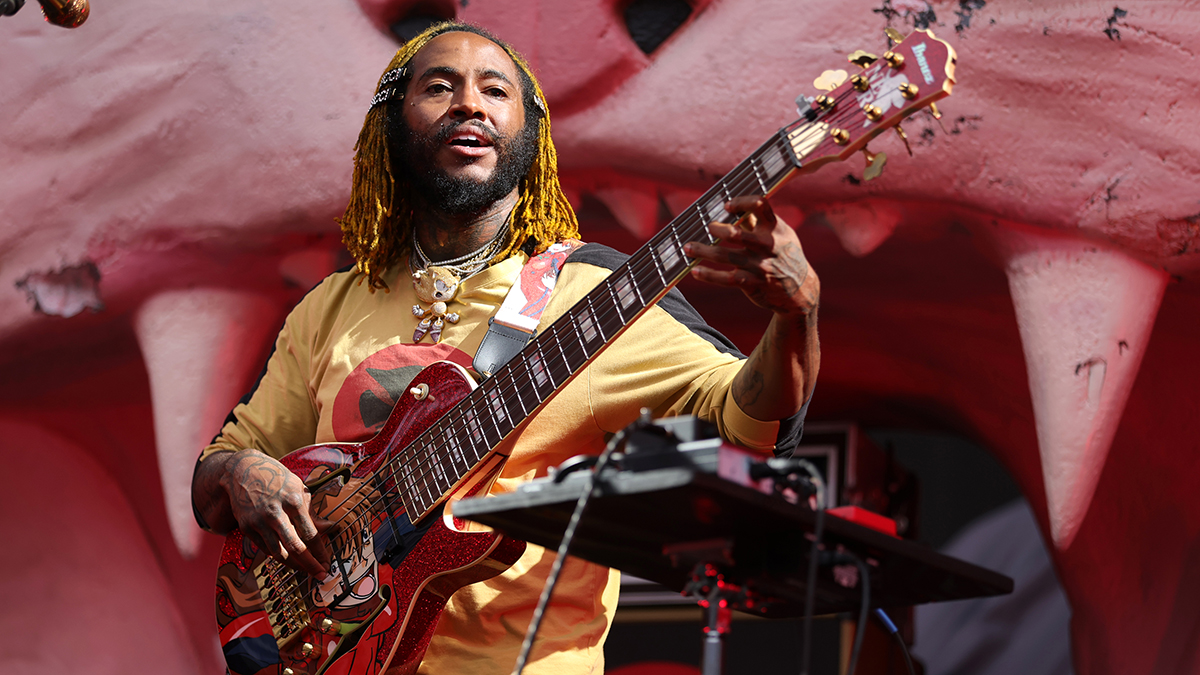 Stephen Lee Bruner of Thundercat performs before the Red Hot Chili Peppers at MetLife Stadium on August 17, 2022 in East Rutherford, New Jersey