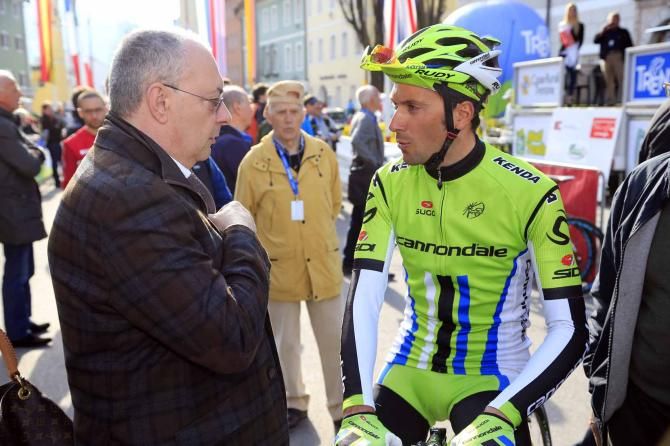 Ivan Basso (Cannondale) in conversation with Angelo Zomegnan.