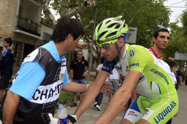 Vincenzo Nibali (Liquigas - Cannondale) makes it through a tough day
