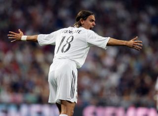 Jonathan Woodgate in action against Athletic Club on his Real Madrid debut in September 2005.