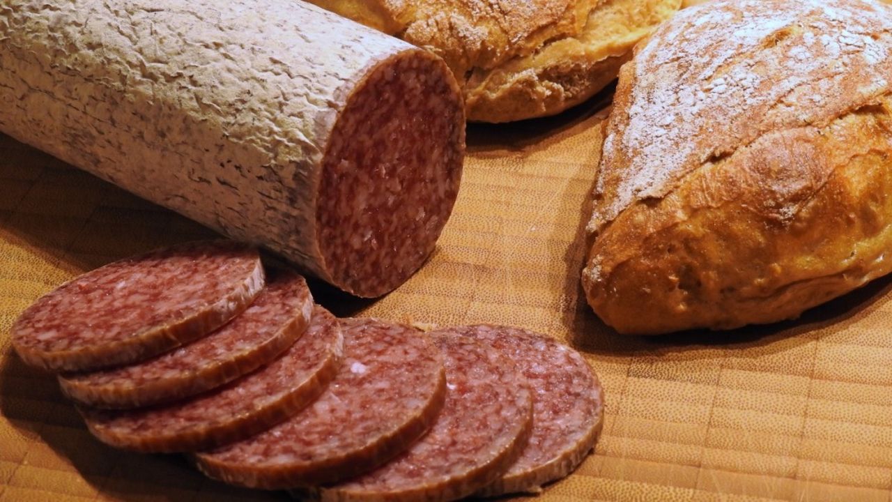 Chopped salami 