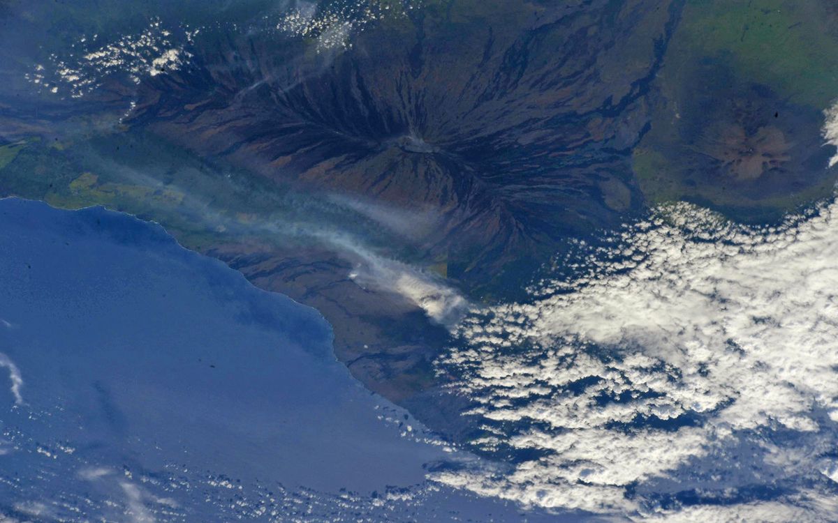 In Photos: Hawaii's Kilauea Volcano Eruption As Seen From Space: Page 2 ...