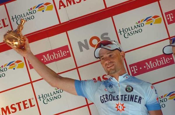 Stefan Schumacher (Gerolsteiner) on the podium.