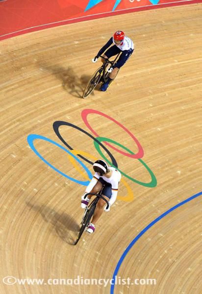 Victoria Pendleton versus Kristina Vogel in the semi-final