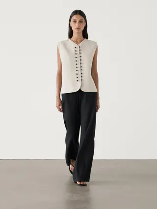 massimo dutti, Buttoned V-neck waistcoat