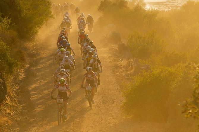 Riders ascend the old Piekeniers Kloof Pass