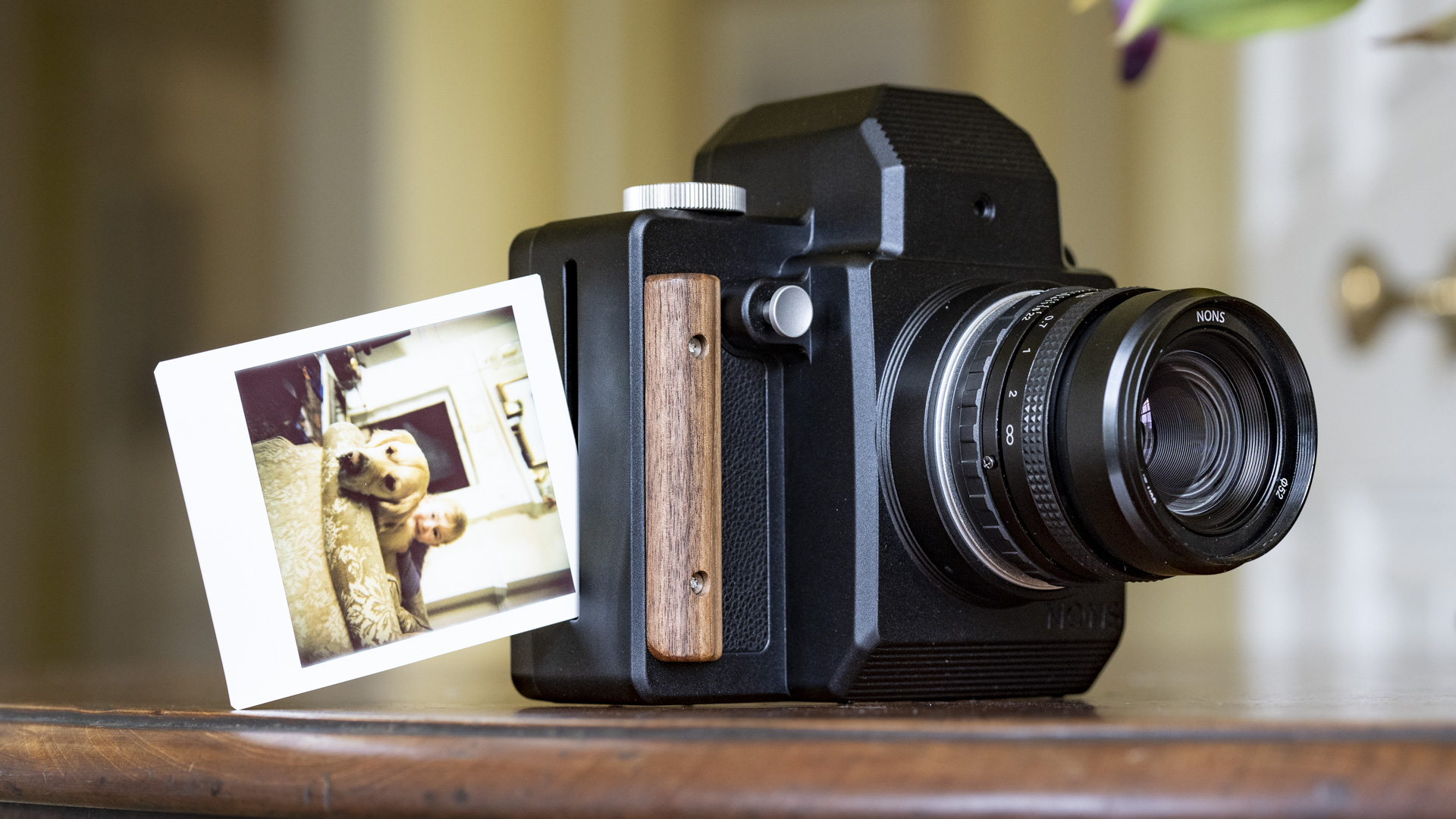 Nons SL660 instant camera with instant print ejected