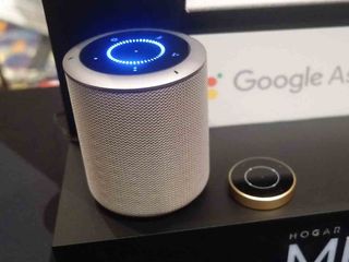 Hogar Milo Speaker Has Google Assistant Inside
