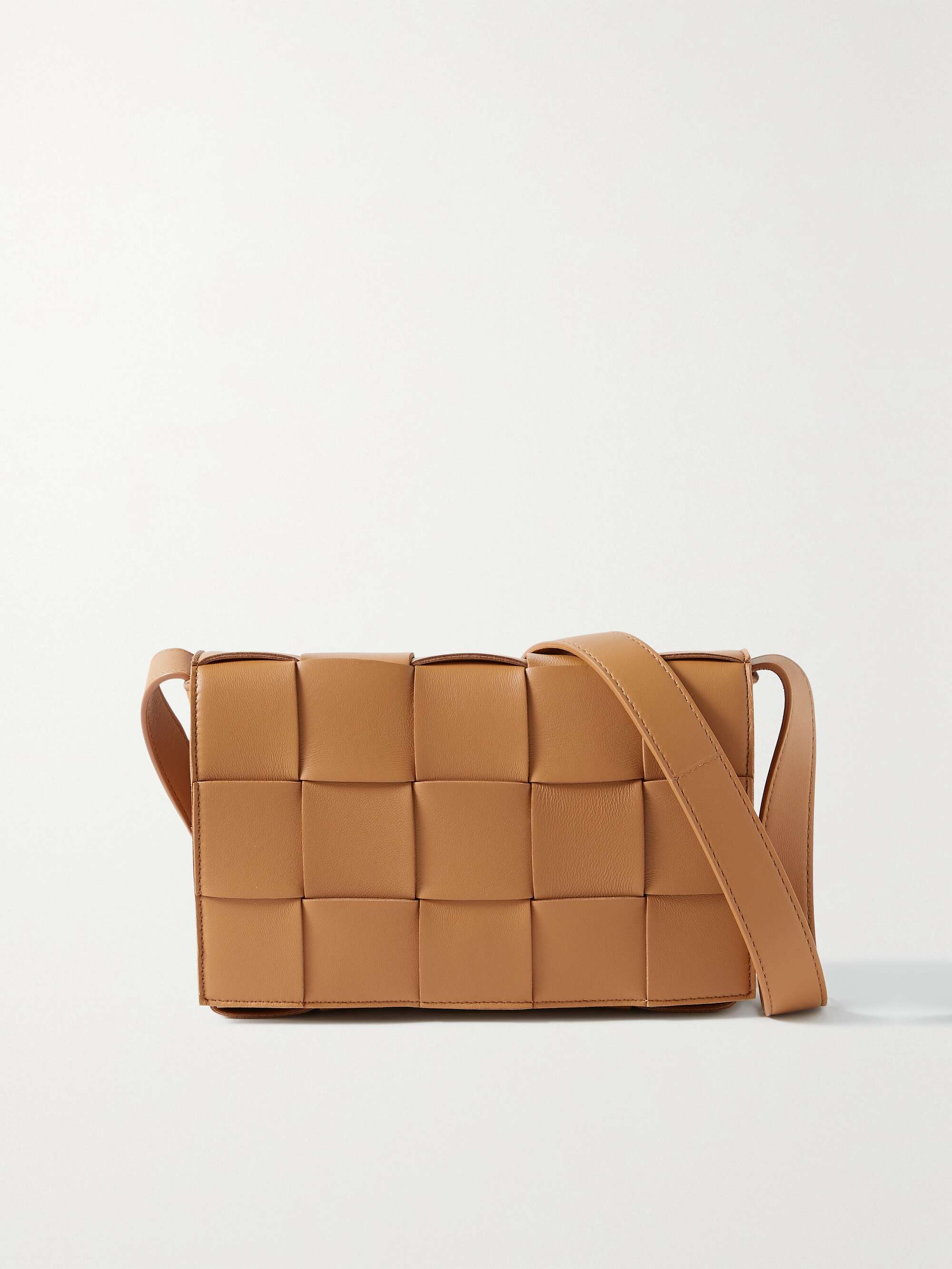 Cassette Medium Intrecciato Leather Shoulder Bag