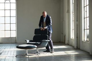 Piero Lissoni with his KN02 armchair for Knoll