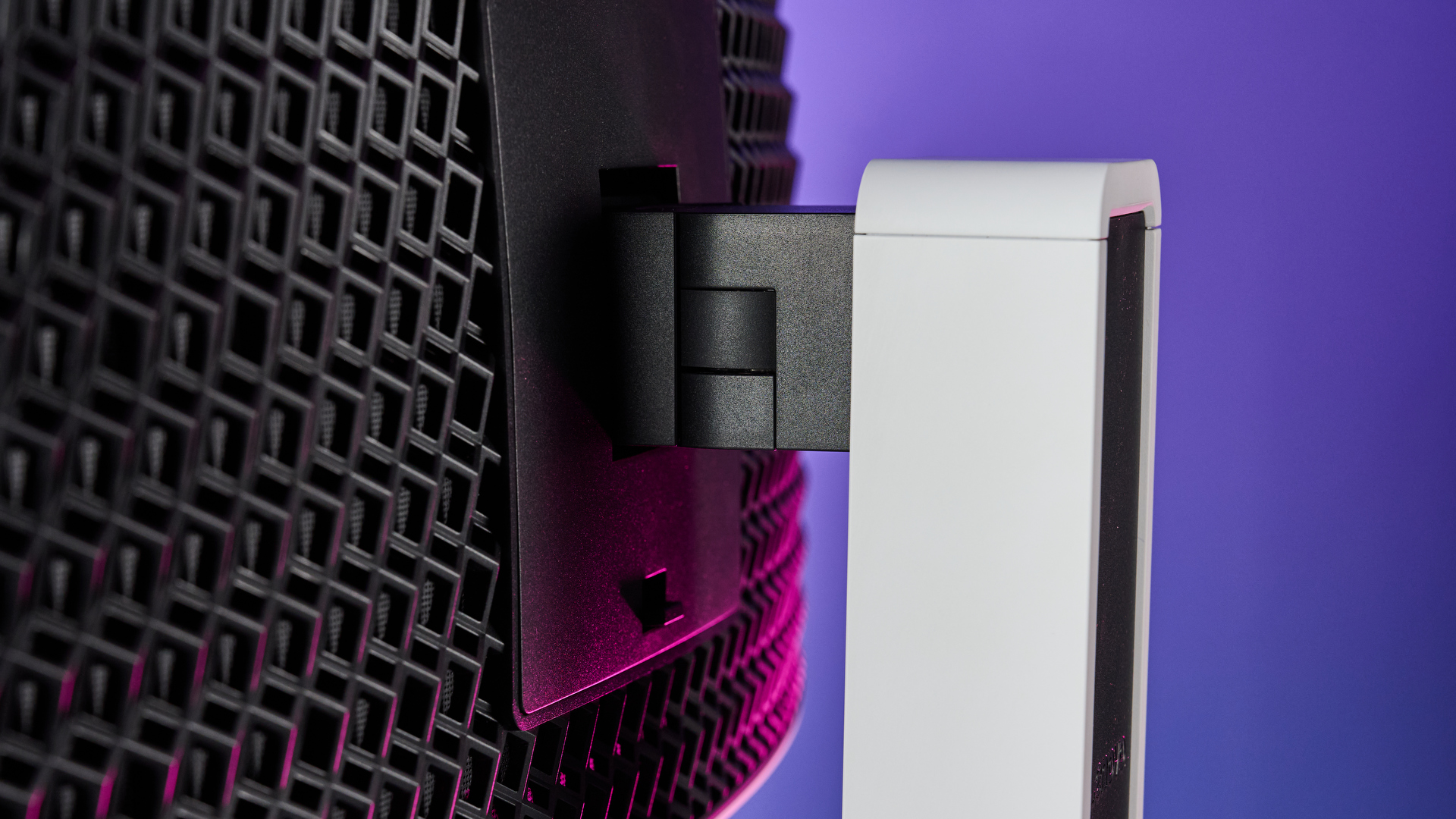 The Lenovo Legion Pro 34WD-10 gaming monitor rear stand